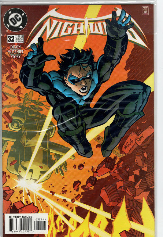 Pre-Owned - Nightwing #32  (June 1999) Scanned Image Pop Weasel Pre-Owned Comics