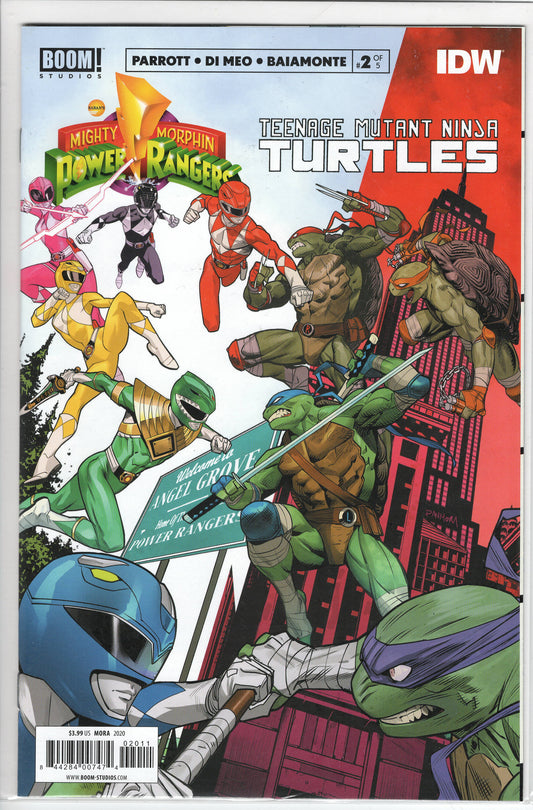 Pre-Owned - Mighty Morphin Power Rangers / Teenage Mutant Ninja Turtles #2  (January 2020)