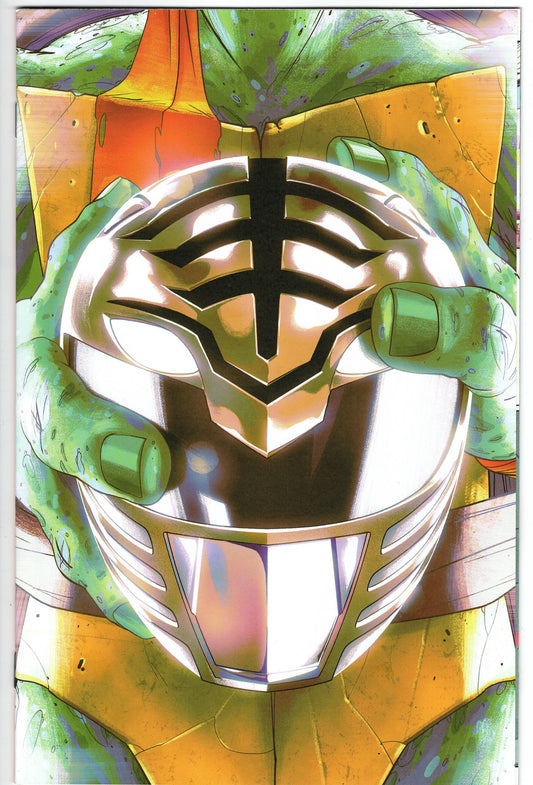 Pre-Owned - Mighty Morphin Power Rangers / Teenage Mutant Ninja Turtles #4  (March 2020)