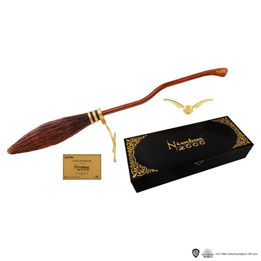 Pop Weasel - Image 2 of Harry Potter - Nimbus 2000 Junior Broom Replica - Cinereplicas