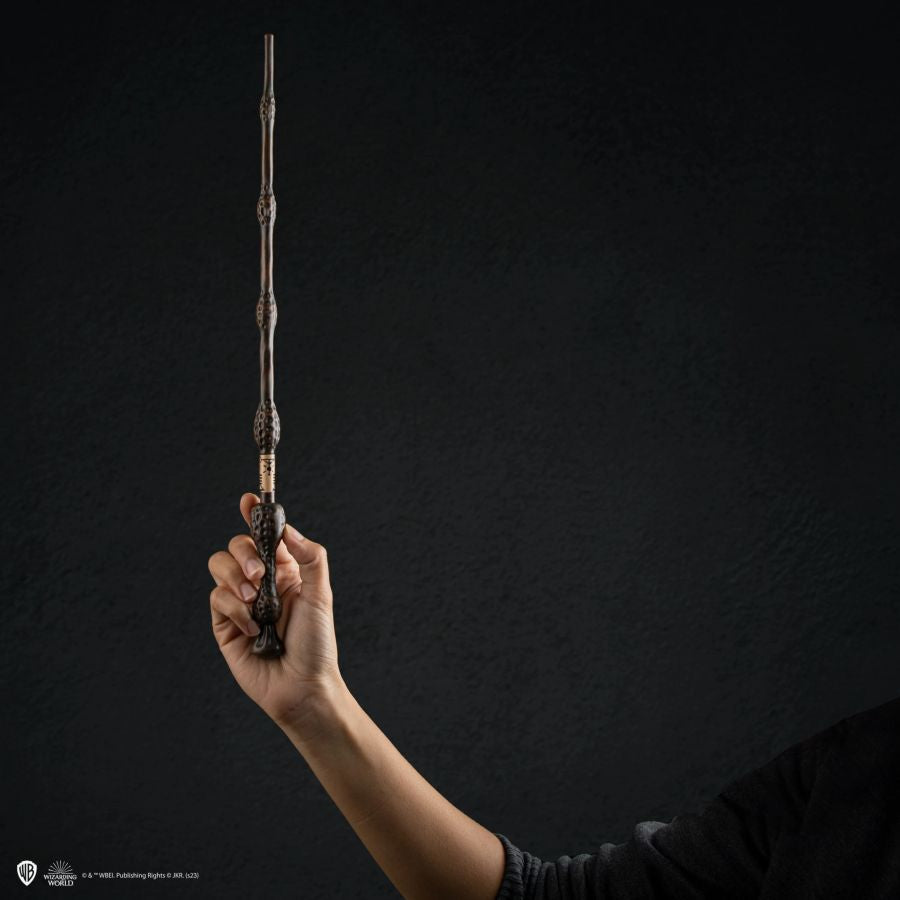 Pop Weasel - Image 4 of Harry Potter - Albus Dumbledore Essential PVC Wand Collection - CineReplicas - Replica - Image - Pop Weasel