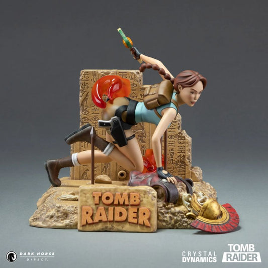 Image Pop Weasel - Image 2 of Tomb Raider - Lara Croft (Classic Era) PVC Statue - Dark Horse Comics