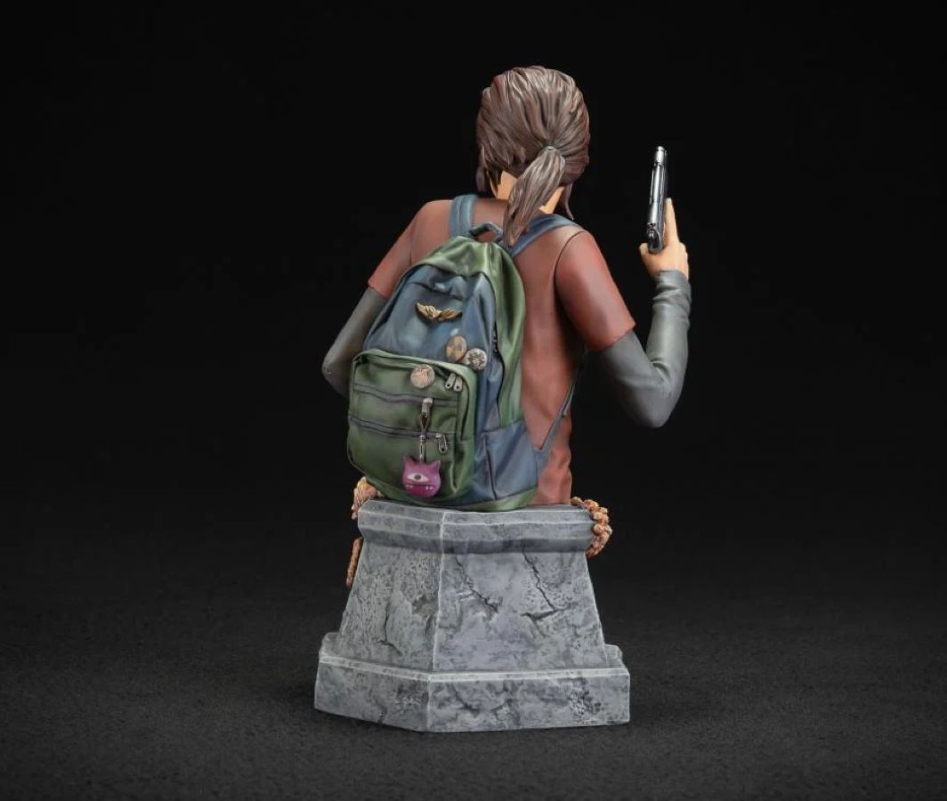 Image Pop Weasel - Image 5 of The Last of Us - Ellie with Handgun Bust - Dark Horse Comics