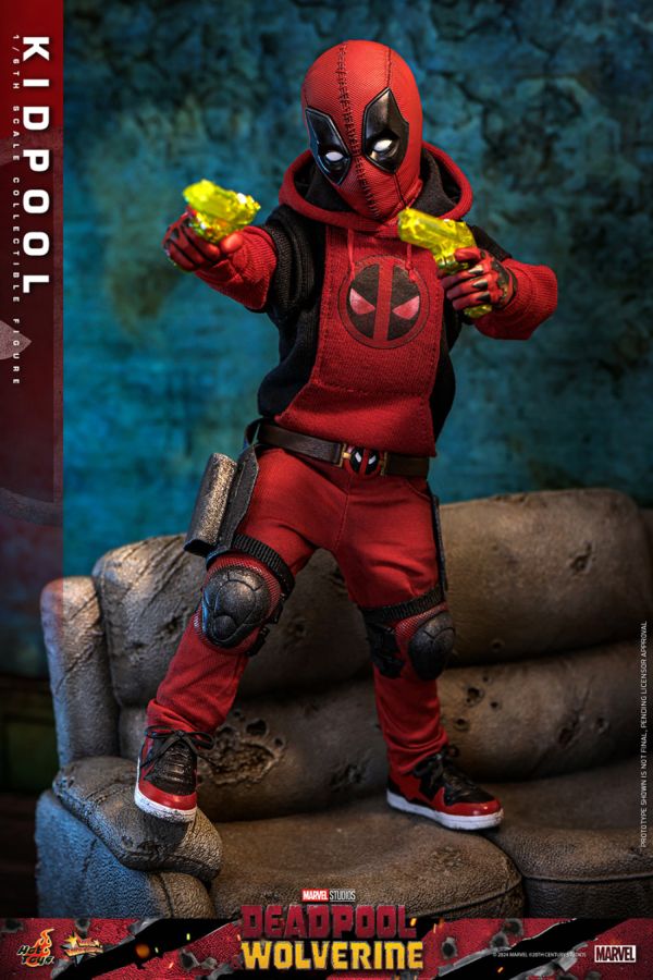 Image Pop Weasel - Image 2 of Deadpool & Wolverine - Kidpool 1:6 Scale Collectable Action Figure - Hot Toys - Action Figure - Image - Pop Weasel