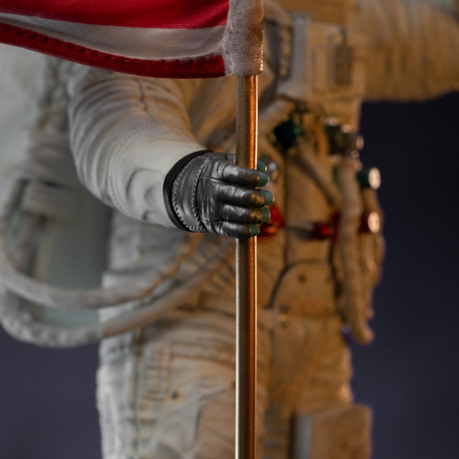 Image Pop Weasel - Image 7 of Apollo 11 - Astronaut 1:10 Scale Statue - Iron Studios - Statue - Image - Pop Weasel