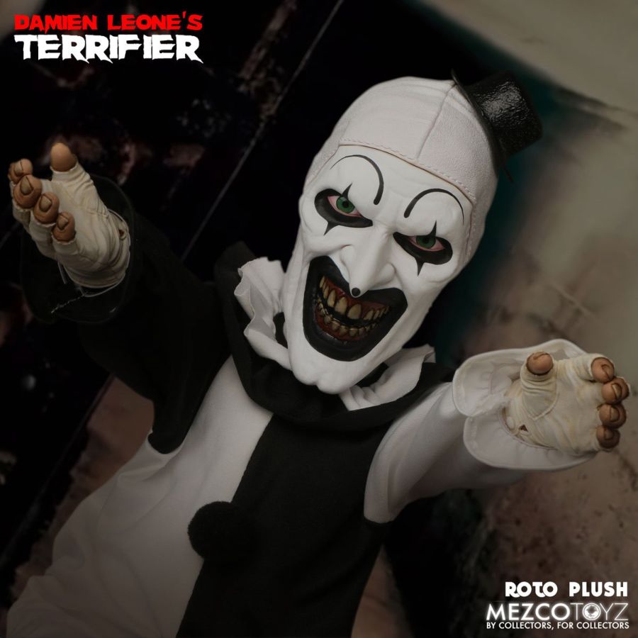 Terrifier - Art The Clown 18&#039;&#039; Roto Plush - Mezco Toyz - Statue - Image - Pop Weasel