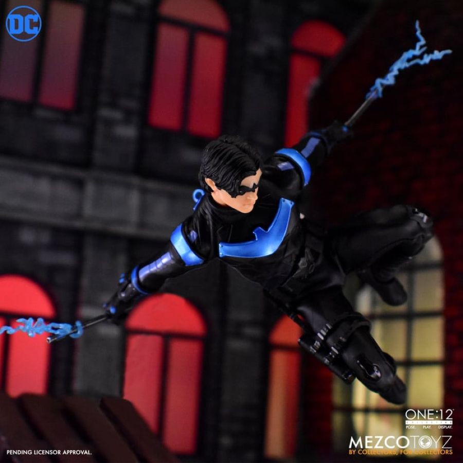 Image Pop Weasel - Image 4 of Batman - Nightwing One:12 Collective Figure - Mezco Toyz - Action Figure - Image - Pop Weasel