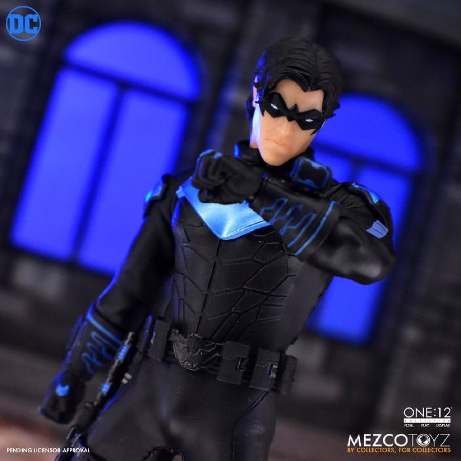 Image Pop Weasel - Image 9 of Batman - Nightwing One:12 Collective Figure - Mezco Toyz - Action Figure - Image - Pop Weasel