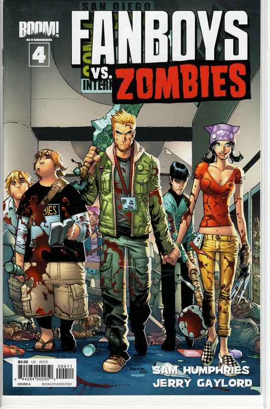 Pre-Owned - Fanboys vs. Zombies #4  (July 2012)