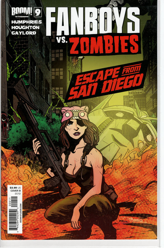 Pre-Owned - Fanboys vs. Zombies #9  (December 2012)