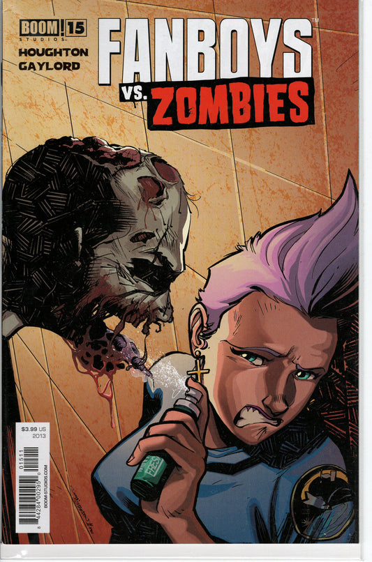 Pre-Owned - Fanboys vs. Zombies #15  (June 2013)