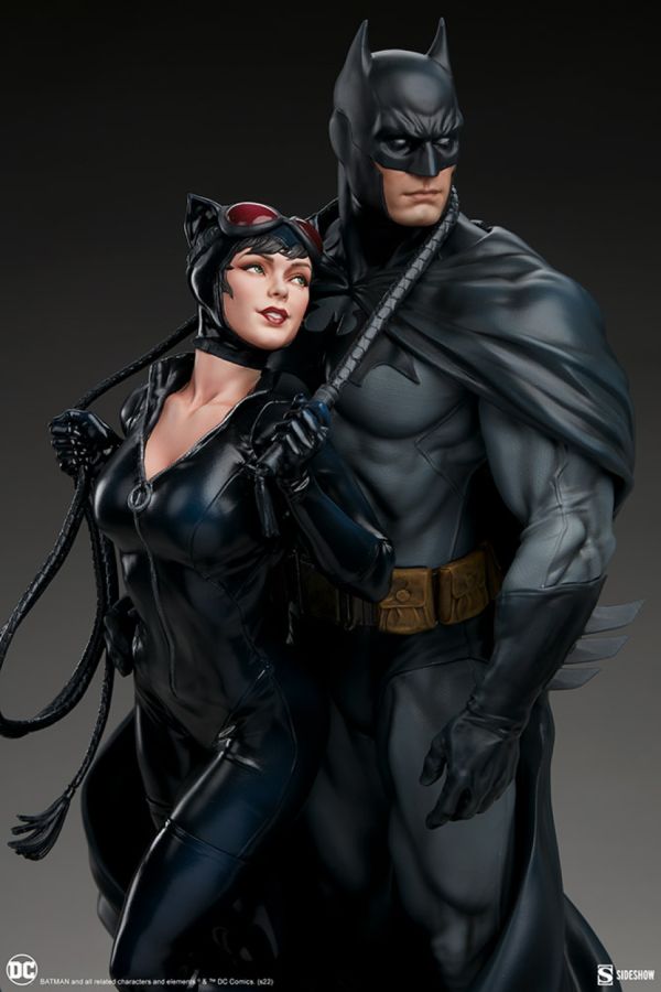 Image Pop Weasel - Image 5 of DC Comics - Batman & Catwoman Diorama - Sideshow Collectibles - Statue - Image - Pop Weasel