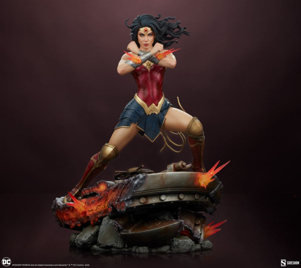 Pop Weasel - Image 2 of Wonder Woman - Saving The Day Premium Format Statue - Sideshow Collectibles - Statue - Image - Pop Weasel