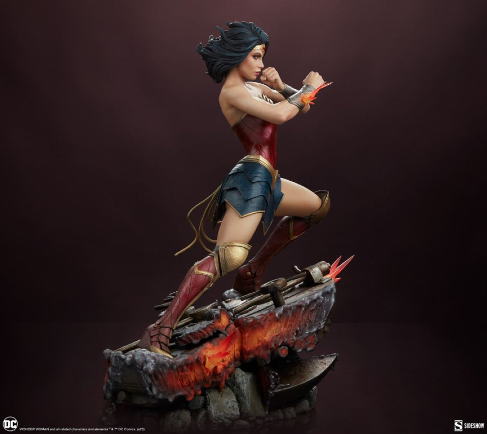 Pop Weasel - Image 3 of Wonder Woman - Saving The Day Premium Format Statue - Sideshow Collectibles - Statue - Image - Pop Weasel