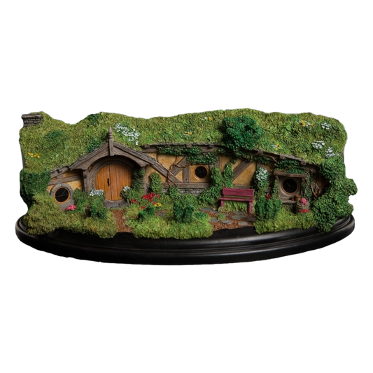 Pop Weasel Image of The Hobbit - #23 The Great Garden Smial Hobbit Hole Diorama - Weta