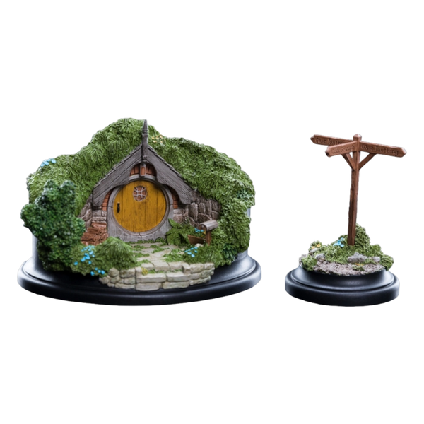 Pop Weasel Image of The Hobbit - #5 Hill Lane Hobbit Hole Diorama - Weta