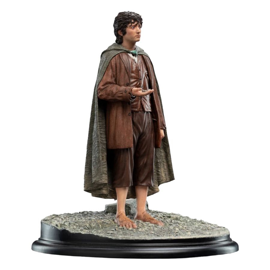 Pop Weasel - Image 2 of The Lord of the Rings - Frodo Baggins, Ringbeaer Classic Series 1:6 Scale Statue - Weta - Statue - Image - Pop Weasel