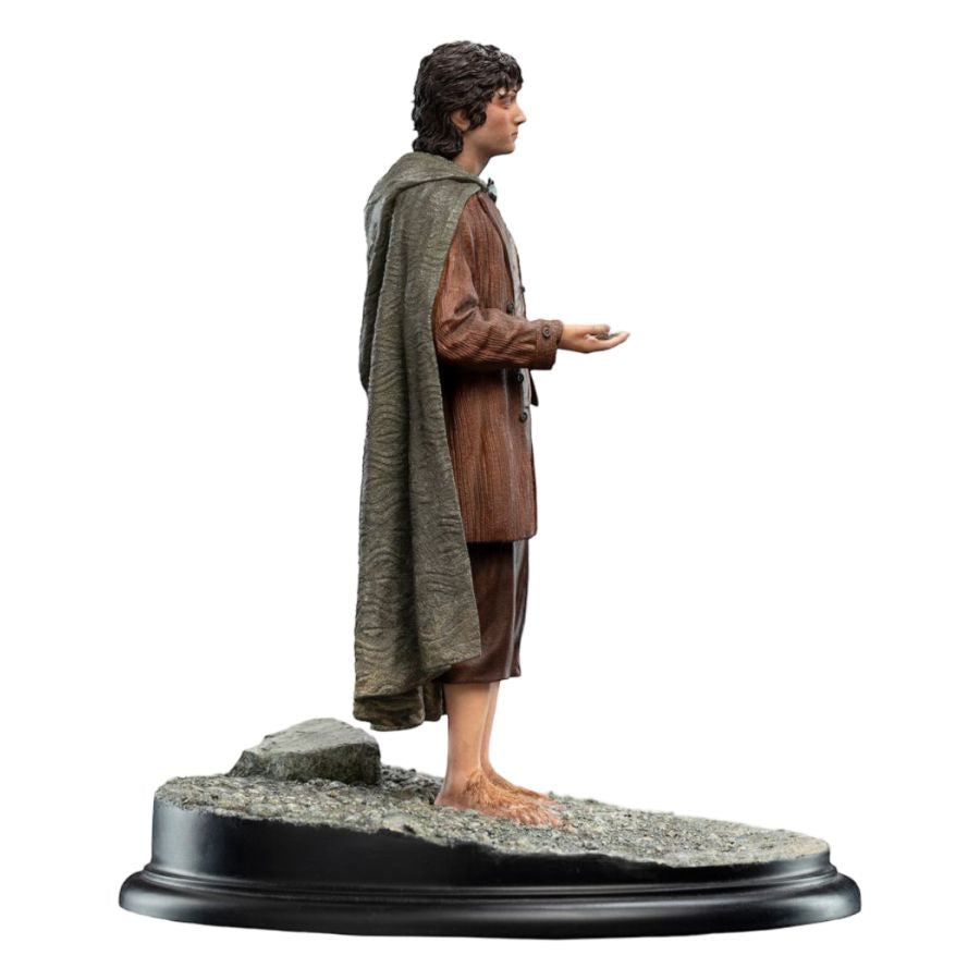 Pop Weasel - Image 3 of The Lord of the Rings - Frodo Baggins, Ringbeaer Classic Series 1:6 Scale Statue - Weta - Statue - Image - Pop Weasel